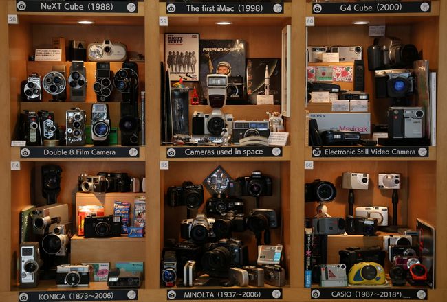 Review Lengkap Temuan Unik di Tokyo: Banyak Warga Masih Pakai iPhone Lawas